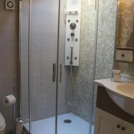 Tana Bianca * Triëst